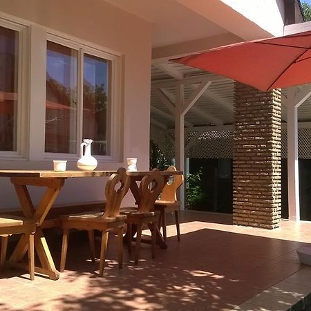 Eva Vendeghaz Villa Balatonlelle Buitenkant foto