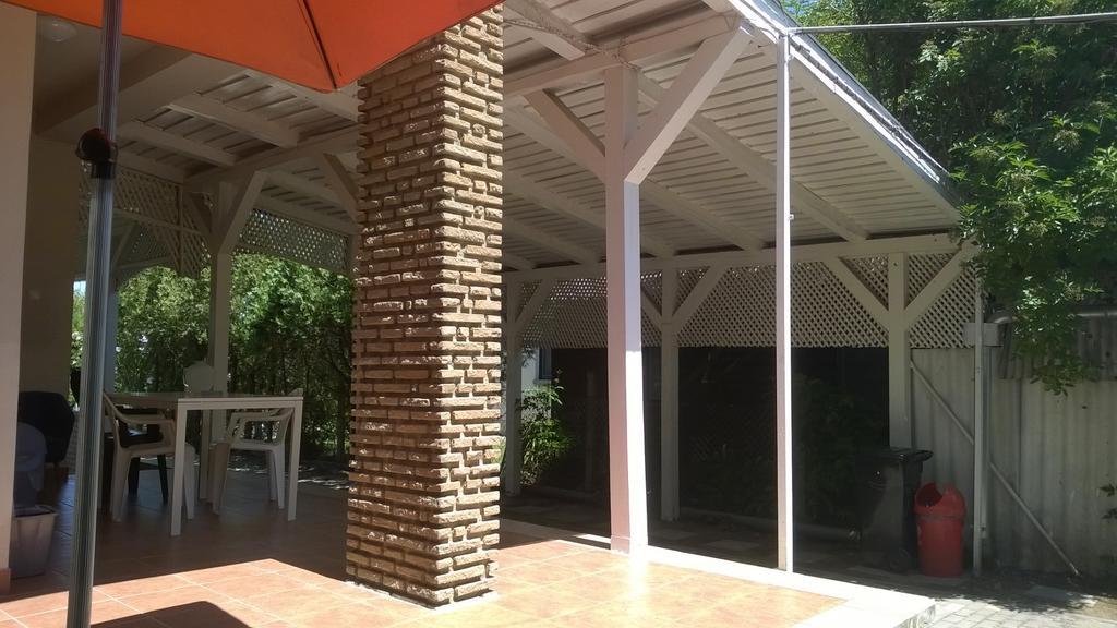 Eva Vendeghaz Villa Balatonlelle Buitenkant foto
